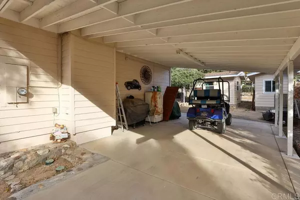 Boulevard, CA 91905,2567 Live Oak Trail