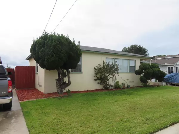 Imperial Beach, CA 91932,843 Grove AVE