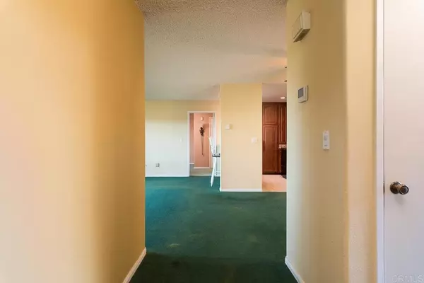 La Mesa, CA 91942,5712 Baltimore DR #457