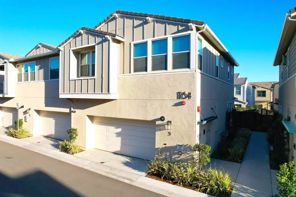 Chula Vista, CA 91913,1164 Calle Oroblanco #3