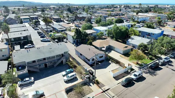Imperial Beach, CA 91932,1443 & 1447 Holly AVE