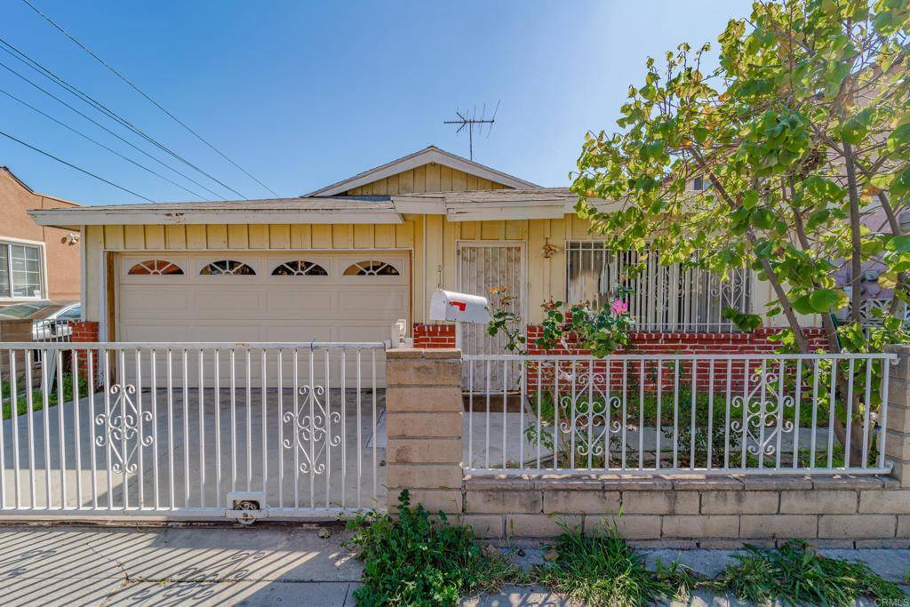 5716 Fishburn Ave., Maywood, CA 90270