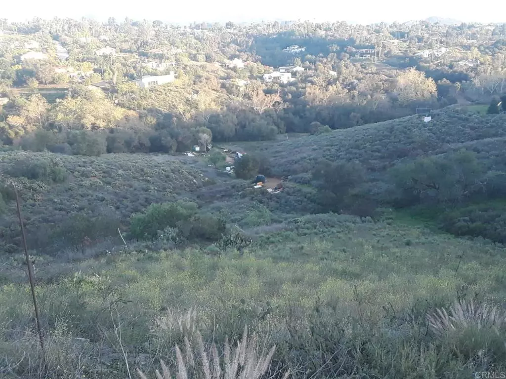 Escondido, CA 92025,Peet LN