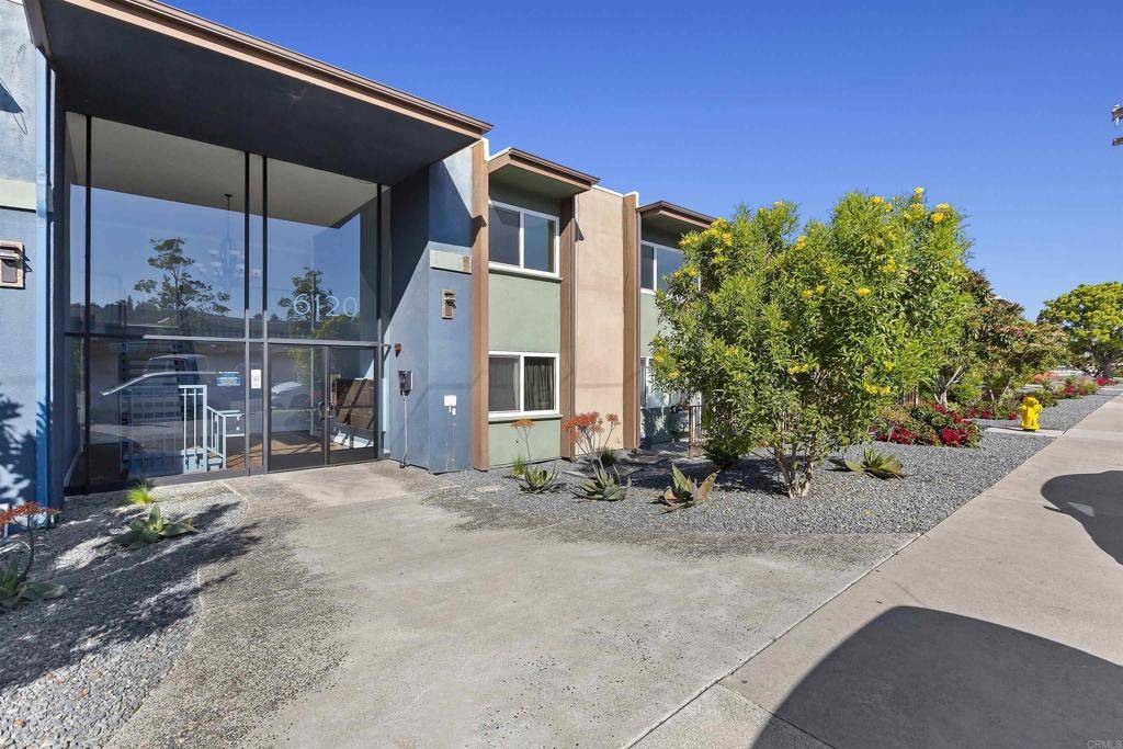 6120 Decena DR #210, San Diego, CA 92120