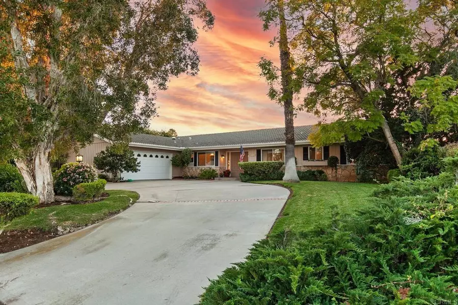 4918 SUNRISE HILLS DR., El Cajon, CA 92020