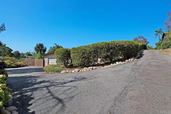 El Cajon, CA 92020,1725 Grove RD