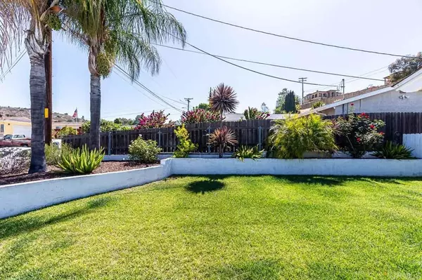 Santee, CA 92071,11011 Larkridge ST