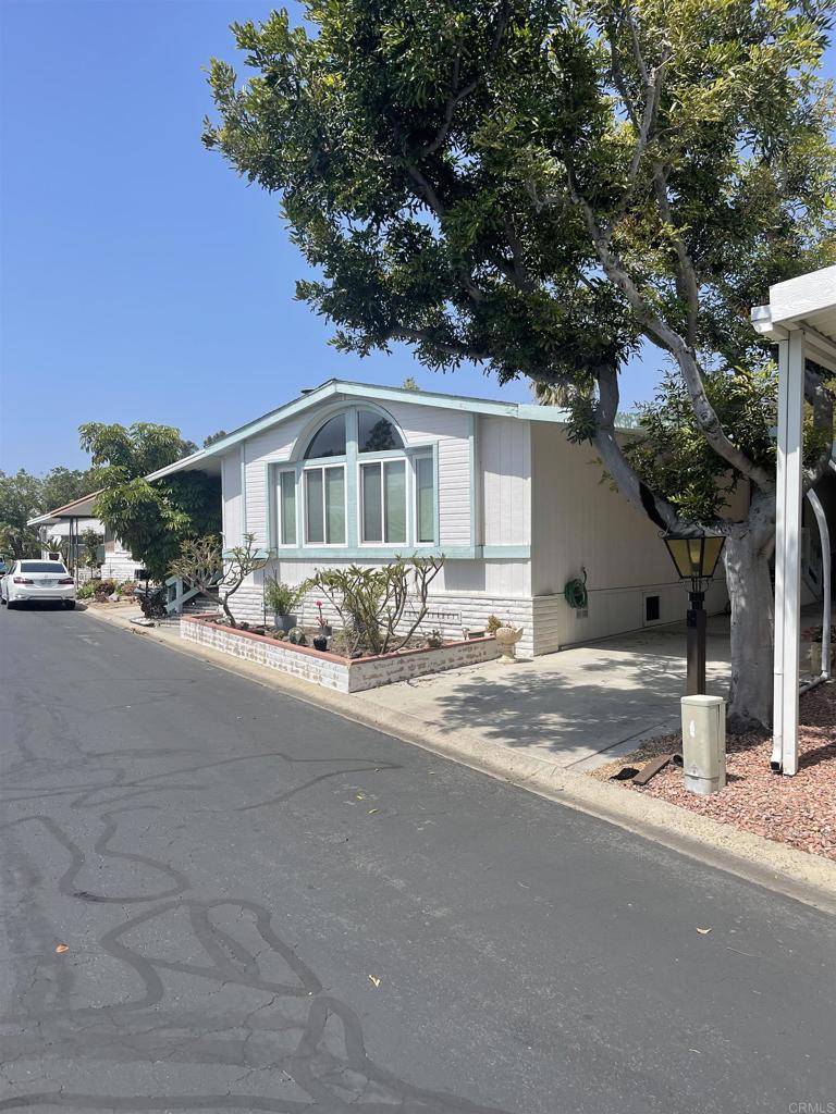 Carlsbad, CA 92010,3472 Don Lorenzo DR