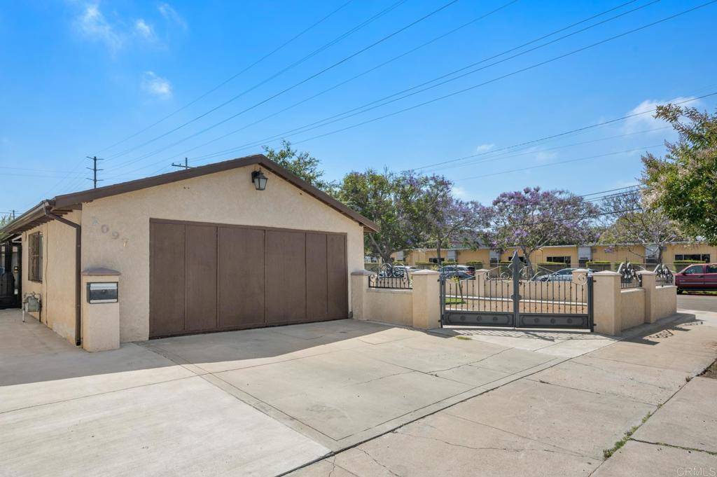 1097 Woodlawn Ave, Chula Vista, CA 91911