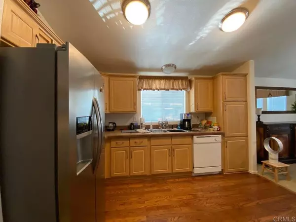 Santee, CA 92071,8301 Mission Gorge Rd. #83