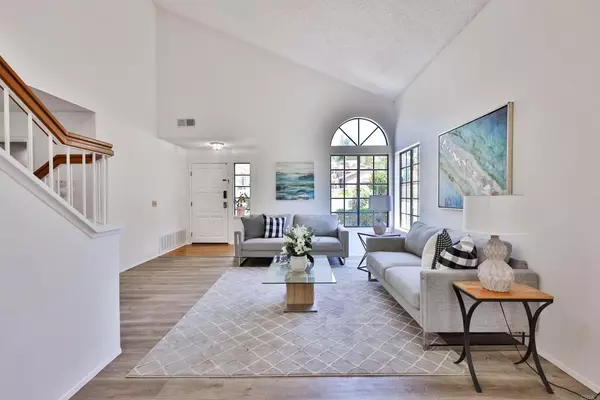 Bonita, CA 91902,508 Canyon DR