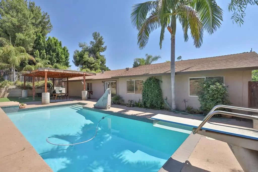 El Cajon, CA 92021,1294 Bermuda LN