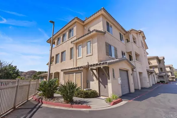 3275 Dehesa Rd #76, El Cajon, CA 92019