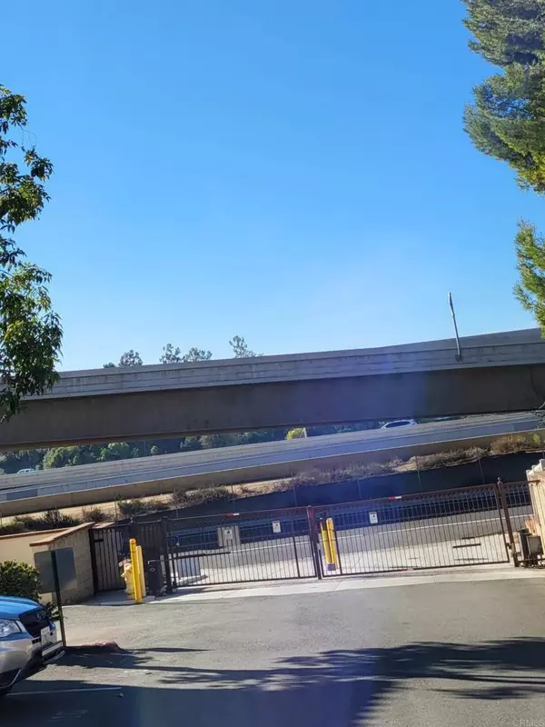 Santee, CA 92071,8731 Graves Avenue #21
