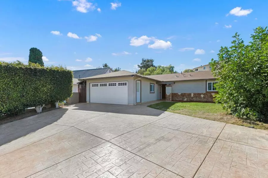 528 Quarry View WAY, Spring Valley, CA 91977