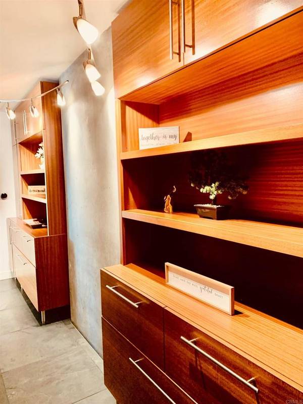 San Diego, CA 92101,1080 Park Blvd #1102