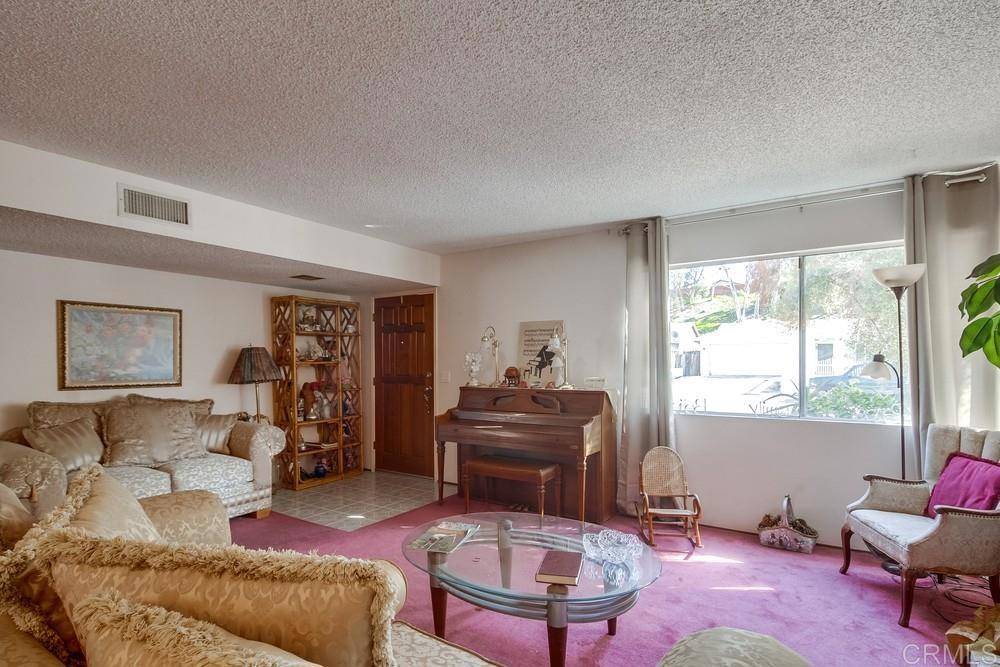 San Diego, CA 92114,1078 Angelus AVE