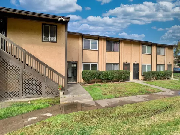 10159 Carefree DR, Santee, CA 92071