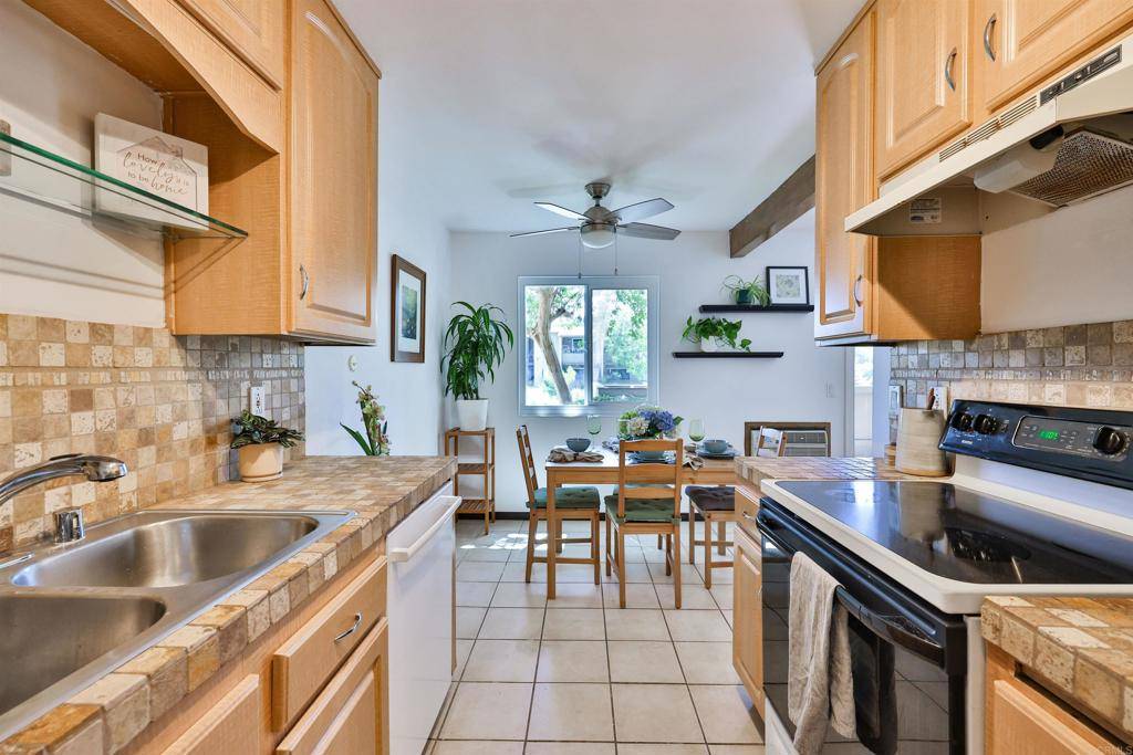 9175 Campina DR #27, La Mesa, CA 91942
