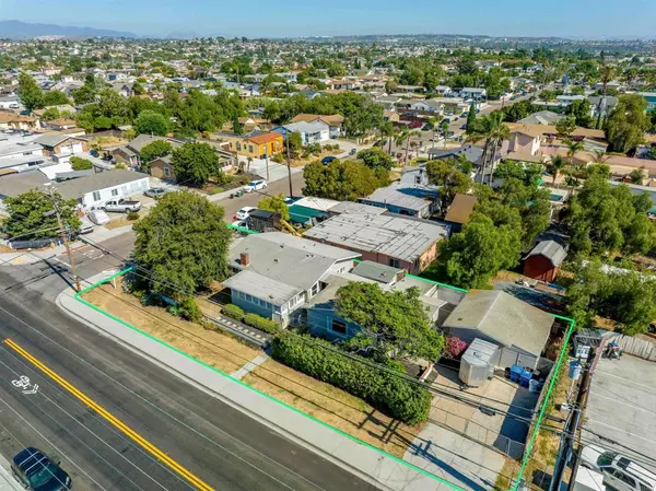 Chula Vista, CA 91911,271 273 Naples ST