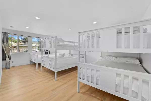 Lakeside, CA 92040,13220 Lamplite LN