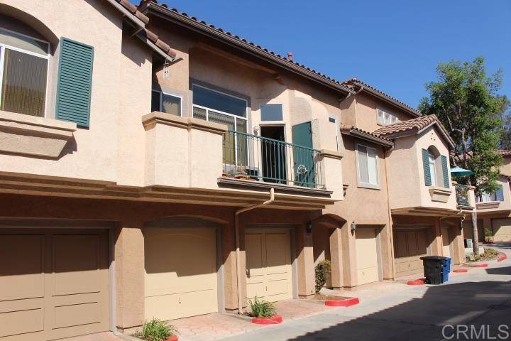 11376 Via Rancho San Diego #F, El Cajon, CA 92019