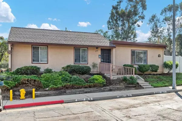 Santee, CA 92071,8701 Wahl ST
