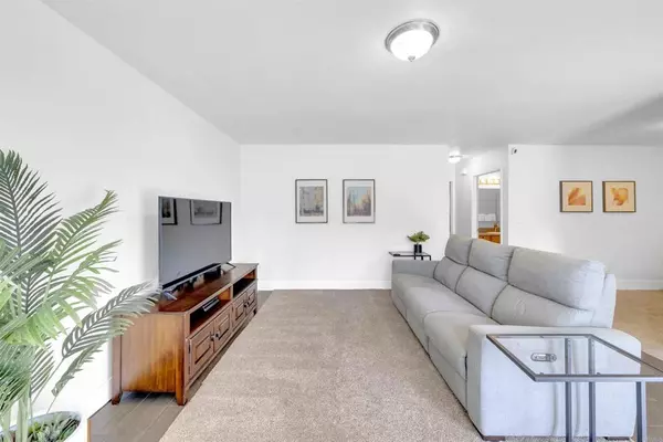 El Cajon, CA 92020,391 Emerald AVE #5