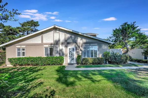 7791 Camino Glorita, San Diego, CA 92122