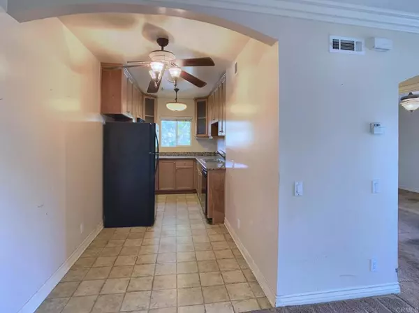 Oceanside, CA 92057,155 Avenida Descanso #204