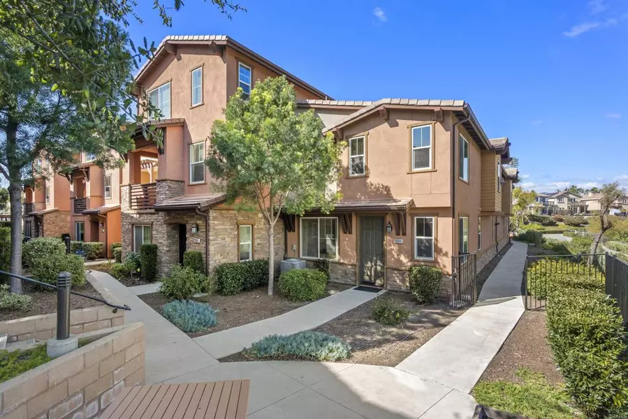 2890 Silver Medal RD #5, Chula Vista, CA 91915