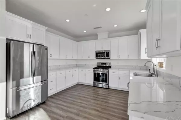 Alpine, CA 91901,879 Peutz Valley RD