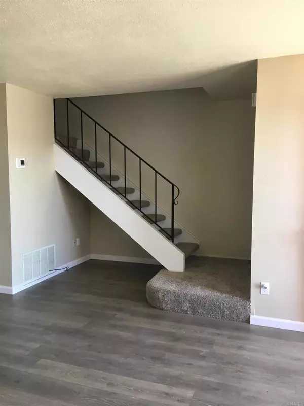 El Cajon, CA 92021,304 Sun CT #304