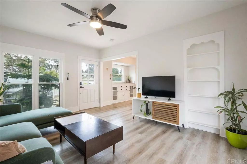 La Mesa, CA 91942,5094 Guava AVE