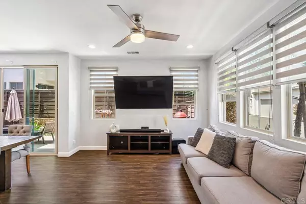 Chula Vista, CA 91915,2049 Tango Loop #2