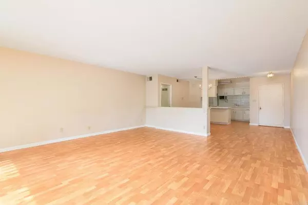 Bonita, CA 91902,4201 Bonita Road #144