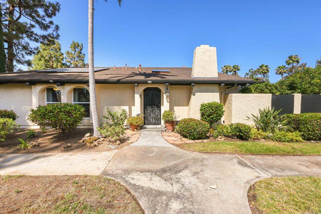10063 Nuerto LN, Spring Valley, CA 91977