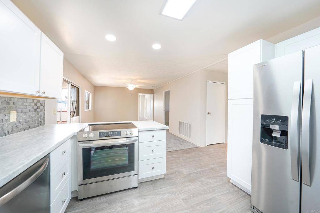 Ramona, CA 92065,1212 H Street #121