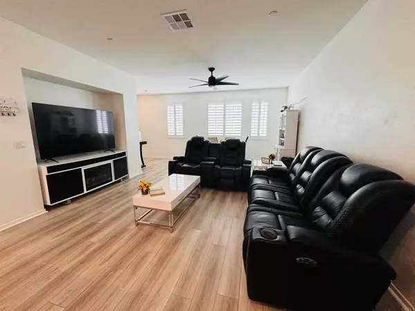 San Diego, CA 92154,5495 Seacliff place #118