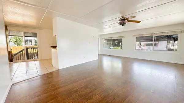 El Cajon, CA 92021,400 Greenfield DR #SPC 102