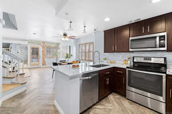 Spring Valley, CA 91977,2216 Kings view CIR