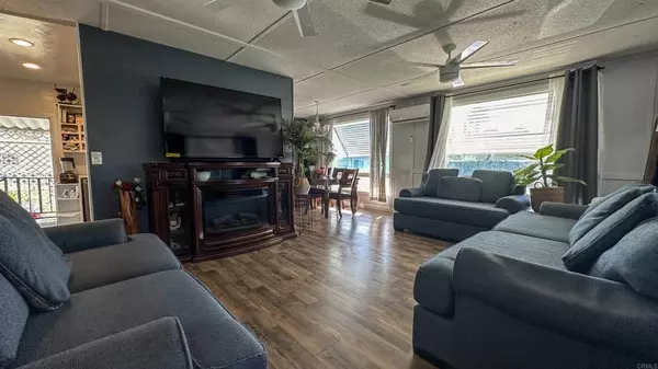 El Cajon, CA 92021,400 Greenfield DR #SPC 123