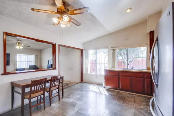 San Diego, CA 92114,6237 Leaf Court