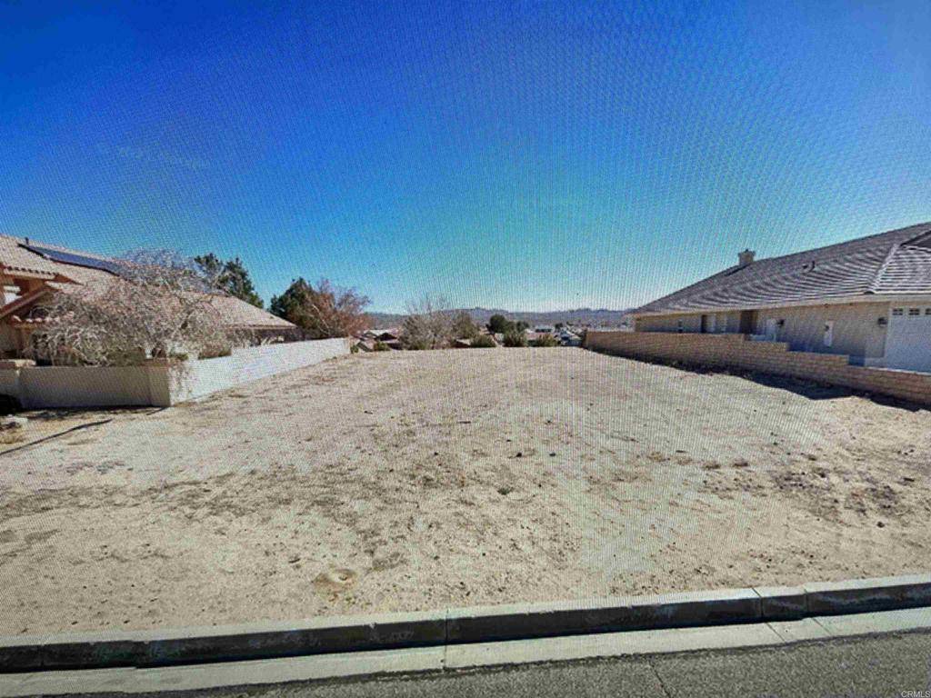 Helendale, CA 92342,26481 Silver Lakes Pkwy