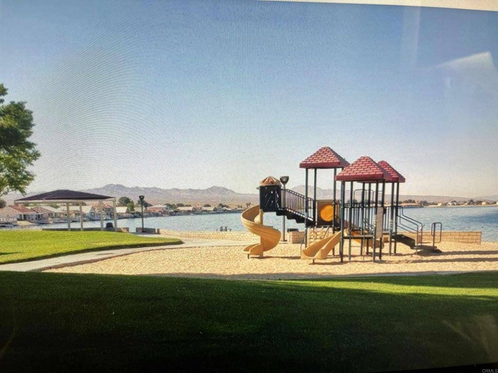Helendale, CA 92342,26827 Corona DR
