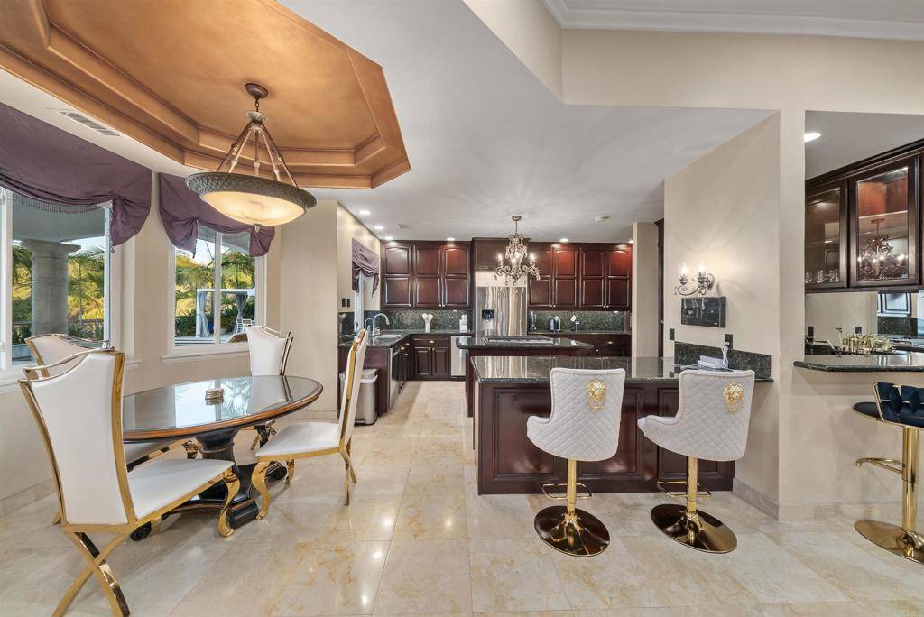 Bonita, CA 91902,4389 Colling RD E