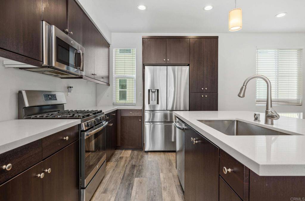 Chula Vista, CA 91915,2325 Element WAY #4