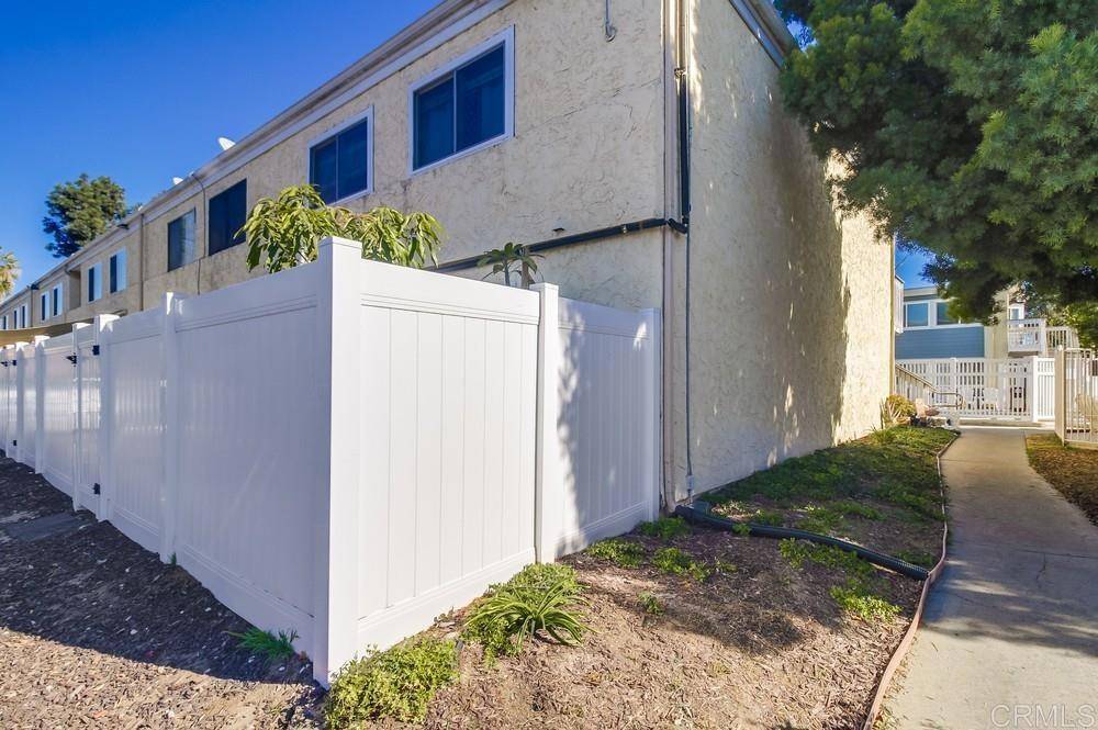 Lakeside, CA 92040,12616 Lakeshore DR #1