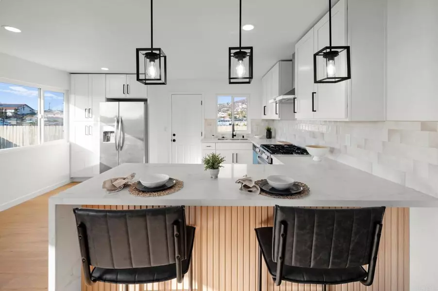 655 Sacramento AVE, Spring Valley, CA 91977