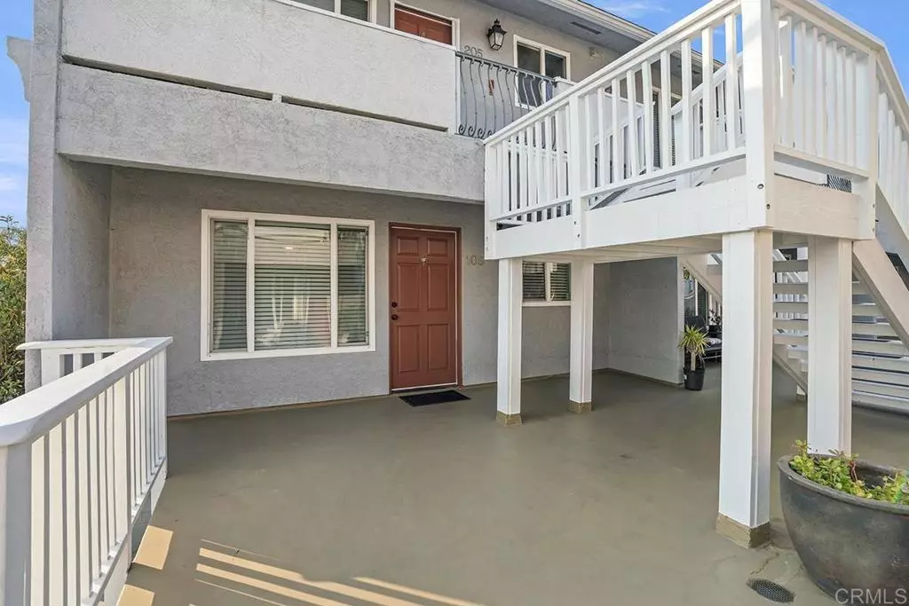 San Diego, CA 92116,3909 Monroe AVE #105